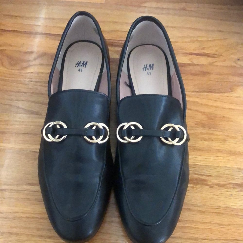 HOST PICK 🔥H&M Classic Black Slip-On Loafers- Size 9.5
